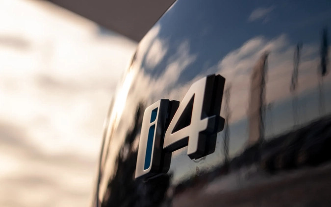 BMW i4 cena 339000 przebieg: 2, rok produkcji 2023 z Kunów małe 191